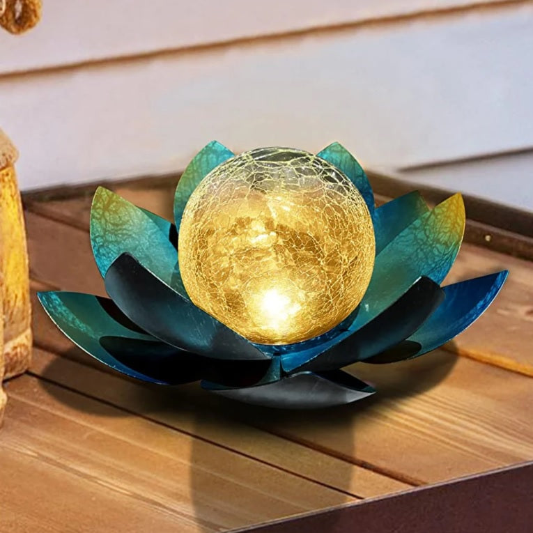 Lotus Escape to Paradise - Solar Powered Lamp